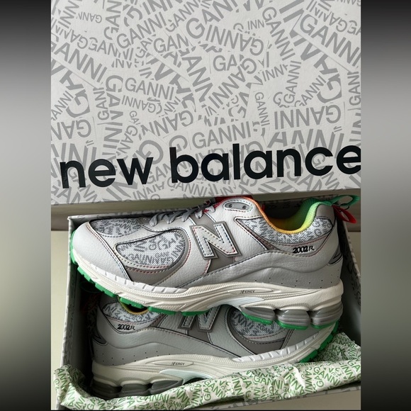 New Balance 2002R Ganni Rain Cloud Collab RARE Size 9.5 Men’s/ size 11 Women’s - Picture 5 of 8